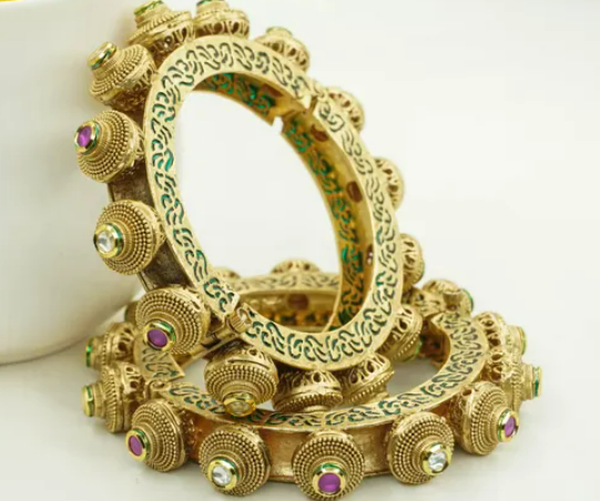 beautiful Pretty Designed Antique Style Gold Plated coper Bangle