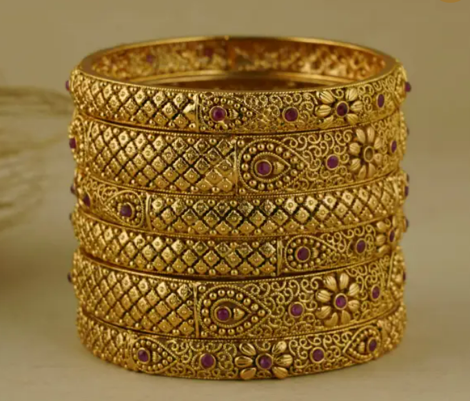 Traditional gold plated kundan bangle set for 6pic