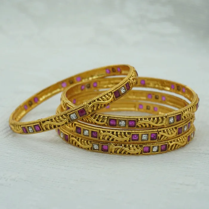 Traditional Gold plated ruby diamond beds bangle set