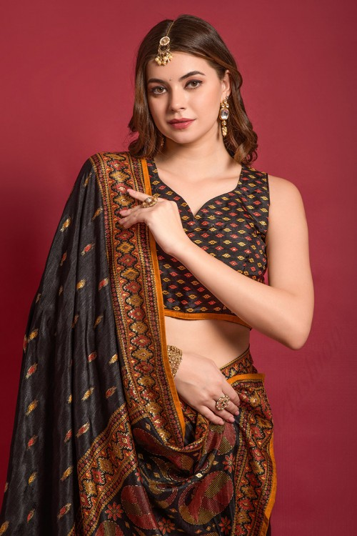 New Superhit Foil Printed Saree designs for womens