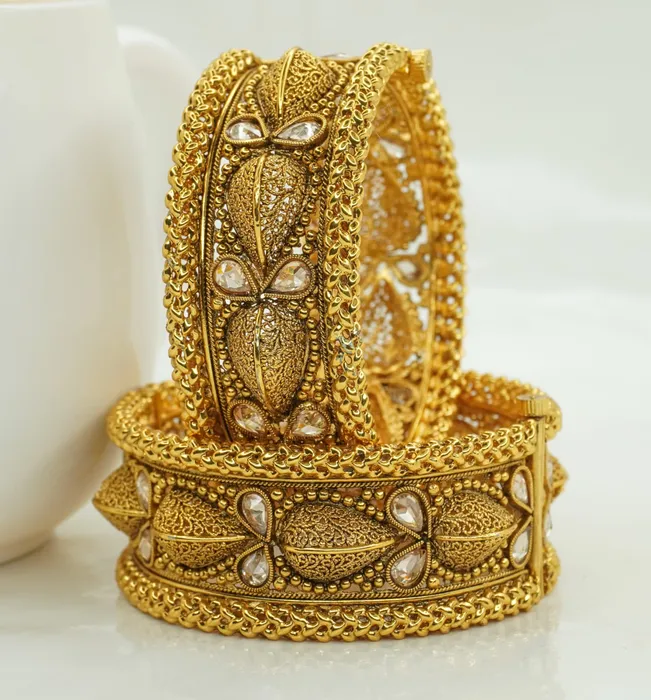 Beautiful designed gold plated copper bangles
