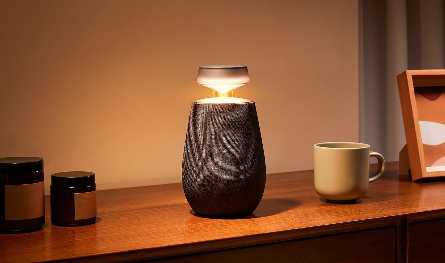 LG XO2TBK XBOOM 360 Wireless Speaker with Omnidirectional Sound, 20W, 15 Hours Battery