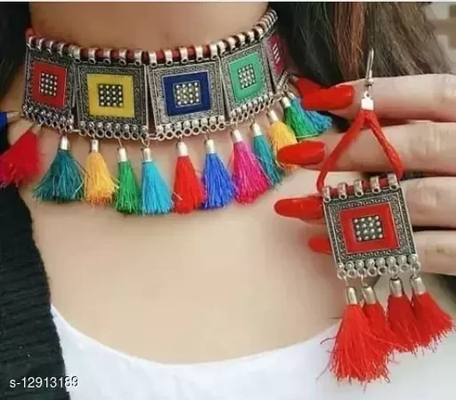 Twinkling Glittering Women Necklaces & Chains