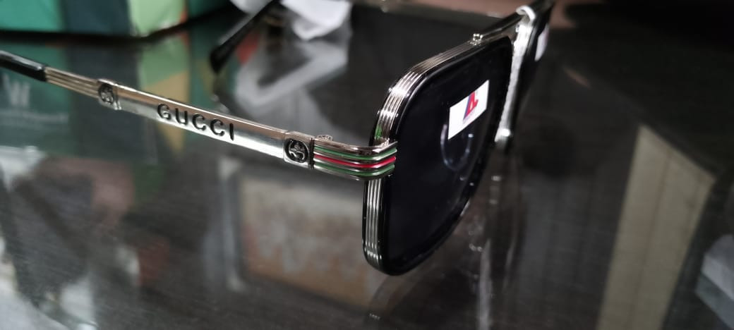 Gucci Eyewear Web detail navigator-frame sunglasses